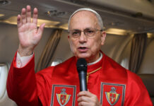 “El mundo necesita escuchar un mensaje de paz”, insiste León XIV tras críticas de Trump "El mundo necesita escuchar un mensaje de paz", insiste el papa León XIV ante críticas de Trump