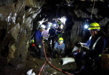 Continúan trabajos para rescatar a segundo trabajador de la mina Santa Fe, en Sinaloa Tras 13 días, continúan trabajos para rescatar a segundo trabajador de la mina Santa Fe en Sinaloa