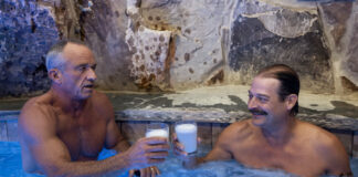 «Sin camisa en un jacuzzi con Kid Rock»: Demócratas cuestionan las prioridades de RFK Jr «Sin camisa en un jacuzzi con Kid Rock»: Demócratas cuestionan las prioridades de RFK Jr