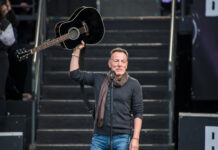 Bruce Springsteen lanza críticas a Trump en pleno concierto: “No puede soportar la verdad” Bruce Springsteen lanza críticas a Trump en pleno concierto: "No puede soportar la verdad"