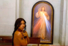 Indignan imágenes de la rapera Tokischa semidesnuda en iglesia española Indignan imágenes de la rapera Tokischa semidesnuda en iglesia española