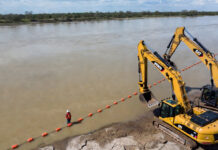 EEUU instala boyas en el Río Bravo; Laredo analiza impacto de muro fronterizo y riesgo hídrico EU inicia instalación de boyas en Río Bravo; Laredo analiza impacto de muro fronterizo y riesgo hídrico