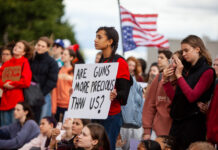 El Senado de Minnesota aprueba el paquete de control de armas; pasa a la Cámara de Representantes El Senado de Minnesota aprueba el paquete de control de armas; pasa a la Cámara de Representantes