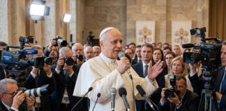 Papa León XIV alerta sobre la inteligencia artificial; critica las guerras y la deshumanización Papa León XIV alerta sobre la inteligencia artificial; critica las guerras y la deshumanización