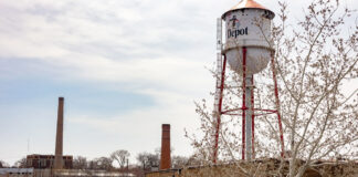 Aprueban los últimos 4 mdd a un grupo de Minneapolis para comprar el terreno de Roof Depot Aprueban los últimos 4 mdd a un grupo de Minneapolis para comprar el terreno de Roof Depot