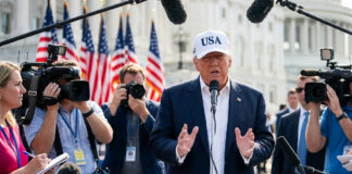 Trump pospone ataque contra Irán a petición de líderes del Golfo; tiene preparado un “ataque total” Trump pospone ataque contra Irán a petición de líderes del Golfo; tiene preparado un "ataque total"