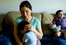 Cómo una familia de Minnesota está sobrellevando la vida después de la deportación Cómo una familia de Minnesota está sobrellevando la vida después de la deportación