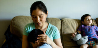 Cómo una familia de Minnesota está sobrellevando la vida después de la deportación Cómo una familia de Minnesota está sobrellevando la vida después de la deportación