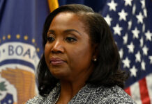 Corte Suprema de EEUU invalida despido de Lisa Cook que ordenó Donald Trump Corte Suprema de EEUU invalida despido de Lisa Cook que ordenó Donald Trump