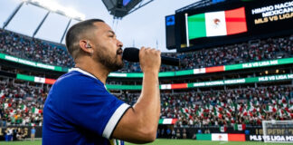 Frankie J comete error al cantar el Himno Nacional Mexicano previo al All Star Game Frankie J comete error al cantar el Himno Nacional Mexicano previo al All Star Game