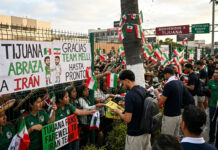 Aficionados mexicanos en Tijuana despiden a Irán tras su eliminación del Mundial 2026 Aficionados mexicanos en Tijuana despiden a Irán tras su eliminación del Mundial 2026