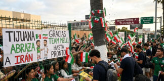 Aficionados mexicanos en Tijuana despiden a Irán tras su eliminación del Mundial 2026 Aficionados mexicanos en Tijuana despiden a Irán tras su eliminación del Mundial 2026