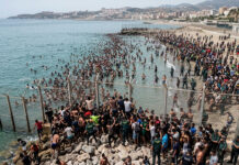 Al menos 34 migrantes murieron al intentar entrar desde Marruecos a Ceuta en España Al menos 34 migrantes murieron al intentar entrar desde Marruecos a Ceuta en España