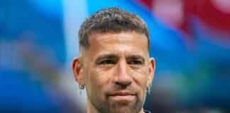 El defensa Nicolás Otamendi, gran figura de la Selección Argentina anuncia su retiro Nicolás Otamendi, gran figura de la Selección Argentina anuncia su retiro