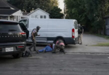 Muere otro mexicano a manos del ICE en Houston durante operativo para detenerlo Muere otro mexicano a manos del ICE en Houston durante operativo para detenerlo