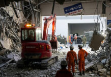 Suman 35 muertos por terremoto en Japón; buscan sobrevivientes entre los escombros Suman 35 muertos por terremoto en Japón; buscan sobrevivientes entre los escombros