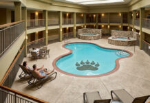 Shakopee revoca la licencia del Baymont Hotel tras muertes y amenazas de pandillas Shakopee revoca la licencia del hotel Baymont tras muertes y amenazas de pandillas