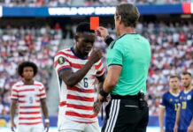 La FIFA quita tarjeta roja al estadounidense Folarin Balogun a pedido de la Casa Blanca La Casa Blanca pidió a la FIFA revisar la tarjeta roja de Folarin Balogun, y se la quitaron