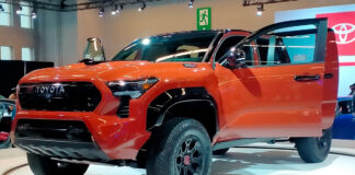 Toyota producirá la Tacoma en Texas, no en Tijuana, creando 2 mil empleos en EEUU Toyota producirá la Tacoma en Texas, no en Tijuana, creando 2 mil empleos en EEUU