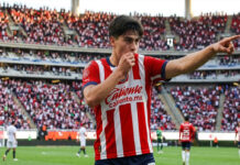 ‘Hormiga’ González se despide de las Chivas al borde de las lágrimas: “Los quiero” 'Hormiga' González se despide de las Chivas al borde de las lágrimas: "Los quiero mucho"