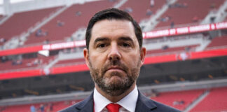 Dueño de los 49ers de San Francisco es arrestado por posesión de herramientas delictivas Dueño de los 49ers de San Francisco es arrestado por posesión de herramientas delictivas