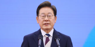 Seúl busca acabar la guerra con Corea del Norte; llama al diálogo con Pyongyang Seúl busca acabar la guerra con Corea del Norte; llama al diálogo con Pyongyang