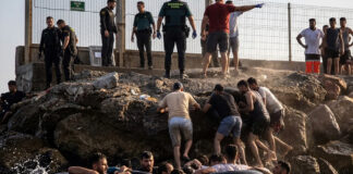 Sube a 72 cifra de muertos por intento masivo de entrar a Ceuta en España Sube a 72 cifra de muertos por intento masivo de entrar a Ceuta en España