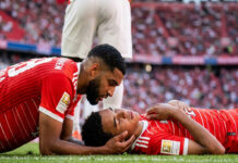 Jamal Musiala se desploma en partido del Bayern Munich y causa preocupación Jamal Musiala se desploma en partido del Bayern Munich y causa preocupación