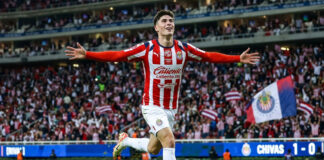 Chivas se queda sin “La Hormiga” González; fichará con el Olympiacos de Grecia Chivas se queda sin "La Hormiga" González; fichará con el Olympiacos de Grecia