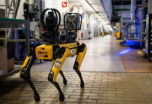ICE invertirá 2 mdd en perros robot operados a distancia para misiones autónomas ICE invertirá 2 mdd en perros robot operados a distancia para misiones autónomas