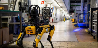 ICE invertirá 2 mdd en perros robot operados a distancia para misiones autónomas ICE invertirá 2 mdd en perros robot operados a distancia para misiones autónomas