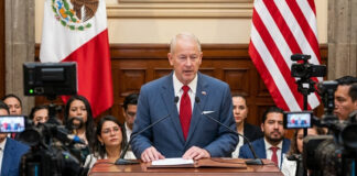 El embajador de EEUU, Ronald Johnson, impulsa la integración del etanol en México El embajador de EEUU, Ronald Johnson, impulsa la integración del etanol en México