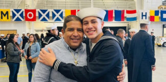 Liberan a padre de marino del USS Abraham Lincoln, detenido por la Patrulla Fronteriza Liberan a padre de marino del USS Abraham Lincoln, detenido por la Patrulla Fronteriza