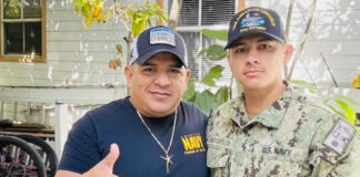 Mientras marinero de EEUU combatía en Irán, el ICE detuvo a su padre en Florida Mientras marinero de EEUU combatía en Irán, el ICE detuvo a su padre en Florida