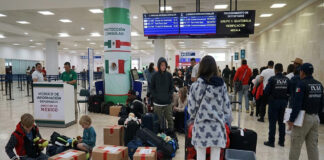 EEUU deporta a mexicanos a Guatemala y Honduras, reporta la cadena CBS EEUU deporta a mexicanos a Guatemala y Honduras, reporta la cadena CBS
