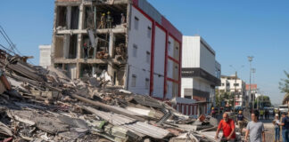 Sismo de 7.4 sacude Colombia; hay más de un centenar de muertos Sismo de 7.4 sacude Colombia; hay más de un centenar de muertos