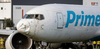 Avión de carga de Amazon se incendia cerca del Aeropuerto de Miami; cinco muertos Avión de carga de Amazon se incendia cerca del Aeropuerto de Miami; cinco muertos