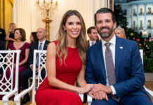 Bettina Trump admite que el oligarca ruso Umar Kremlev pagó su boda en Bahamas Bettina Trump admite que el oligarca ruso Umar Kremlev pagó su boda en Bahamas