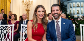 Bettina Trump admite que el oligarca ruso Umar Kremlev pagó su boda en Bahamas Bettina Trump admite que el oligarca ruso Umar Kremlev pagó su boda en Bahamas