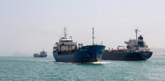 Estados Unidos dice que “ningún barco” chocó con minas en Ormuz; acusa a Irán de “intimidar” Estados Unidos dice que "ningún barco" chocó con minas en Ormuz; acusa a Irán de "intimidar"