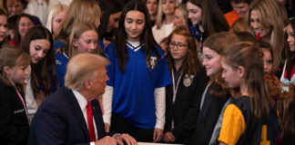 Desestiman demanda de Trump que buscaba retirar fondos educativos a atletas trans Desestiman demanda de Trump que buscaba retirar fondos educativos a atletas trans