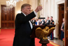 Donald Trump desvía discurso ante Xi Jinping; presume el nuevo salón de baile Donald Trump desvía discurso ante Xi Jinping; presume el nuevo salón de baile