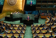 Trump se opone a normas internacionales sobre la IA; EEUU usará SI o “superinteligencia” Trump se opone a normas internacionales sobre la IA; EEUU usará SI o "superinteligencia"