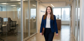 Víctima de apuñalamiento en NY era vicepresidenta de negocios de Bank of America Víctima de apuñalamiento en NY era vicepresidenta de negocios de Bank of America