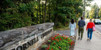 Violación grupal en Cornell University genera ola de apoyo en redes sociales a víctima Violación grupal en Cornell University genera ola de apoyo en redes sociales a víctima
