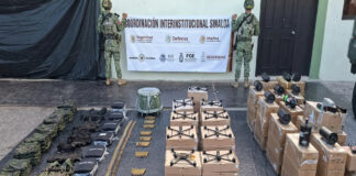 Incautan flotilla de drones en Sinaloa junto a cartuchos y uniformes tácticos Incautan flotilla de drones en Sinaloa junto a cartuchos y uniformes tácticos