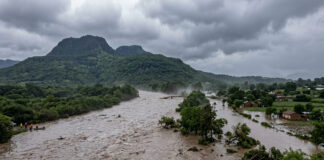 Hidalgo activa semáforo rojo por lluvias intensas y deslaves en 15 municipios Hidalgo activa semáforo rojo por lluvias intensas y deslaves en 15 municipios