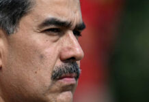 Nicolás Maduro y su esposa se declaran no culpables de tortura; alega “falsas acusaciones” Nicolás Maduro y su esposa se declaran no culpables de tortura; alega "falsas acusaciones"