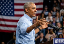 Trump tiene la Casa Blanca “como si Hussein hubiera abierto un Cheesecake Factory”, dice Obama Trump tiene la Casa Blanca “como si Hussein hubiera abierto un Cheesecake Factory”, dice Obama