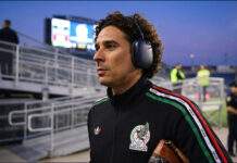 Entre el Negocio y la Sombra del 7-0: El Polémico Homenaje a Guillermo Ochoa ante Chile Entre el Negocio y la Sombra del 7-0: El Polémico Homenaje a Guillermo Ochoa ante Chile